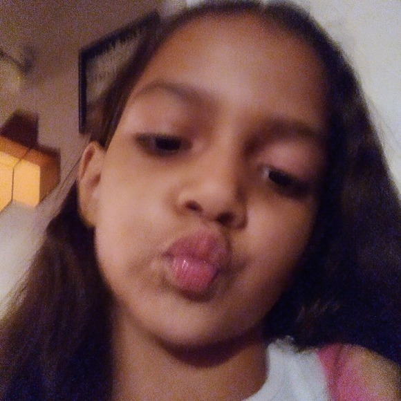 Meet your Posher, Jay $ - Picture 3 of 11